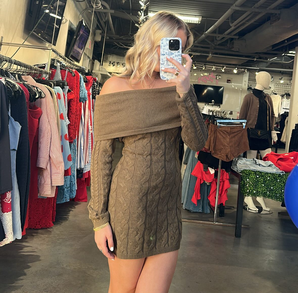 CLAIRE CABLE KNIT SWEATER